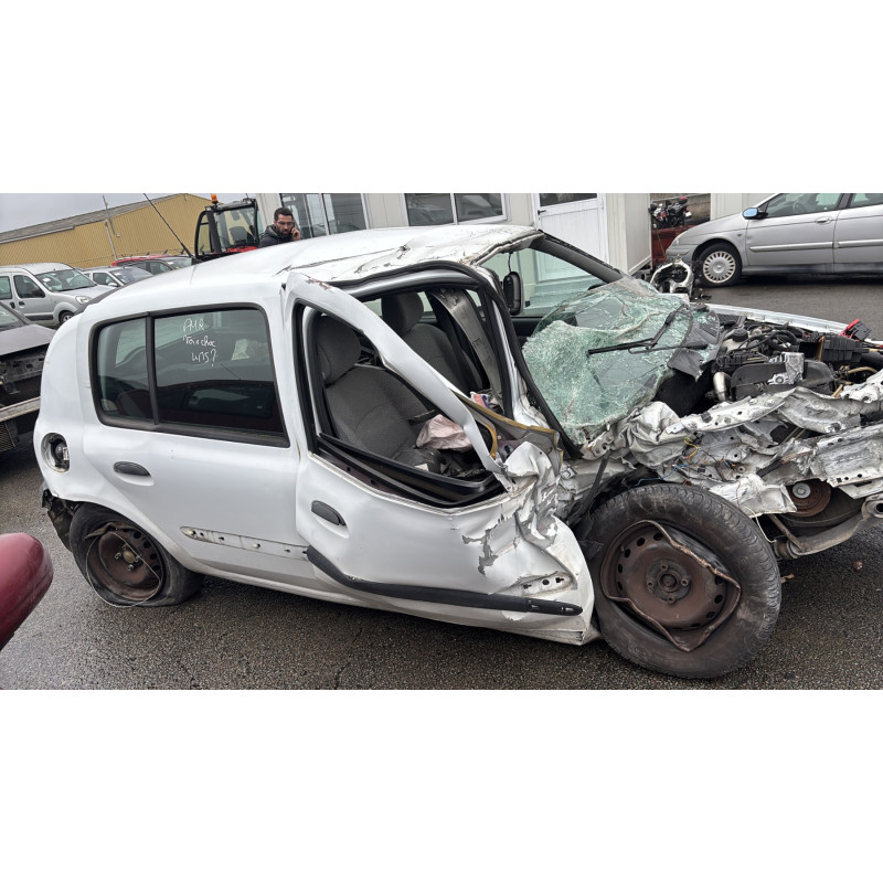 Poignee interieur arriere gauche RENAULT CLIO 2 Photo n°7