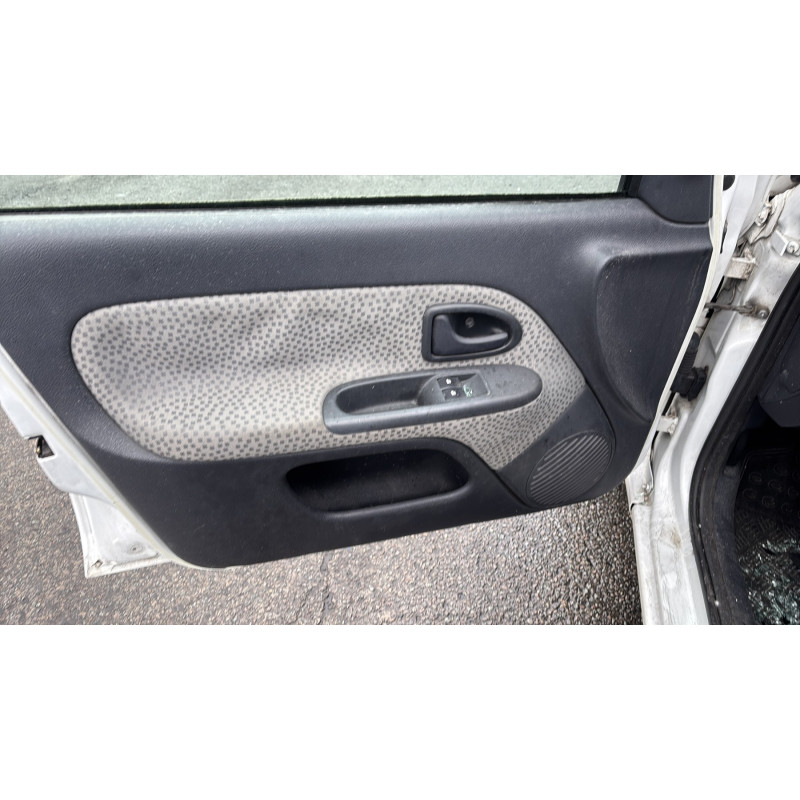 Poignee interieur arriere gauche RENAULT CLIO 2 Photo n°13