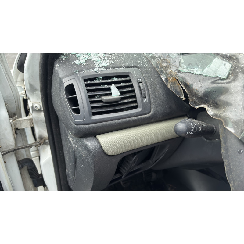 Poignee interieur arriere gauche RENAULT CLIO 2 Photo n°18