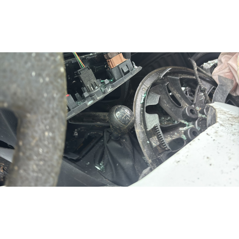 Poignee interieur arriere gauche RENAULT CLIO 2 Photo n°19