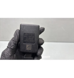 Attache ceinture avant gauche NISSAN PRIMASTAR 2