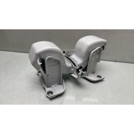 Charniere de porte de coffre gauche NISSAN PRIMASTAR 2 Photo n°1