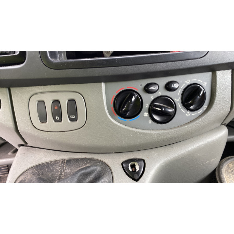 Baie de pare brise RENAULT TRAFIC 2 Photo n°18