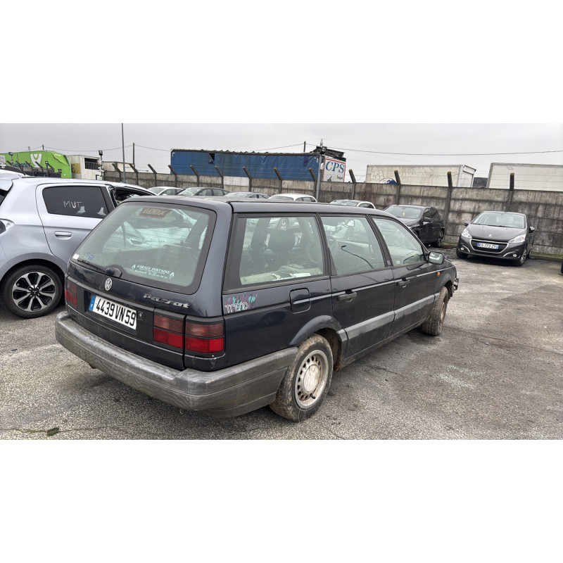 Feu arriere principal droit (feux) VOLKSWAGEN PASSAT 3 Photo n°9