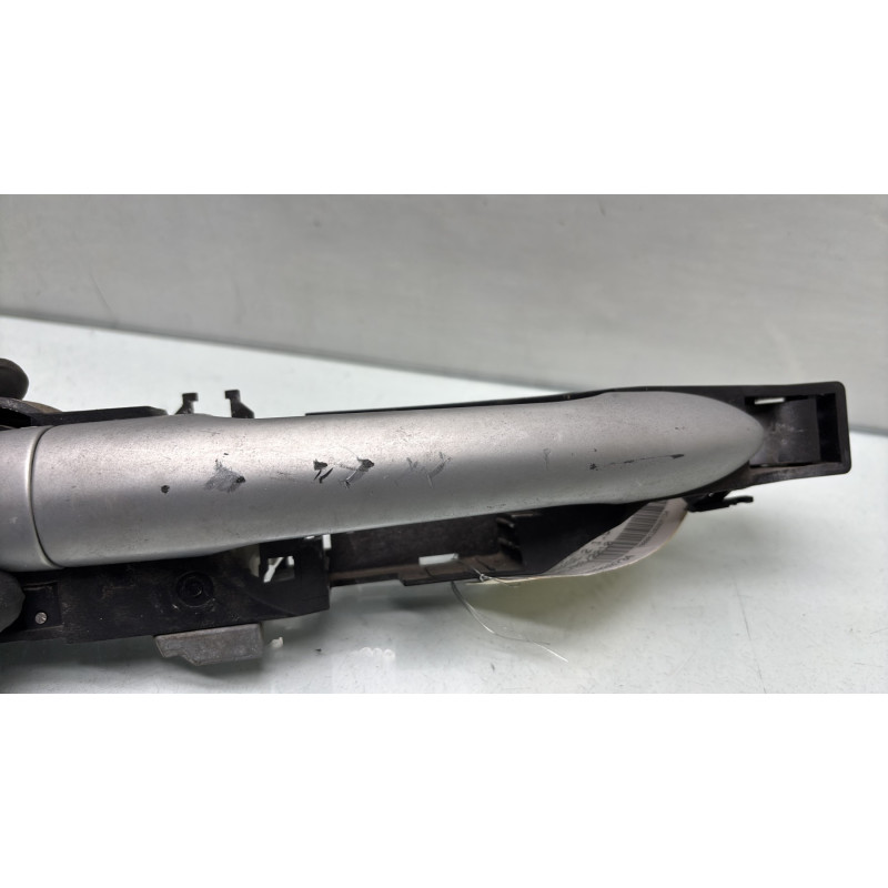 Poignee porte arriere droit RENAULT CLIO 3 Photo n°4