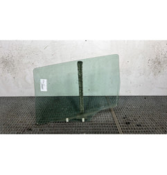 Vitre arriere droit PEUGEOT 307