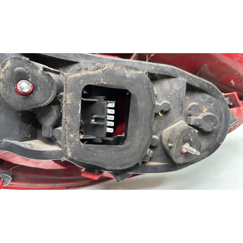Feu arriere principal gauche (feux) OPEL CORSA D Photo n°3