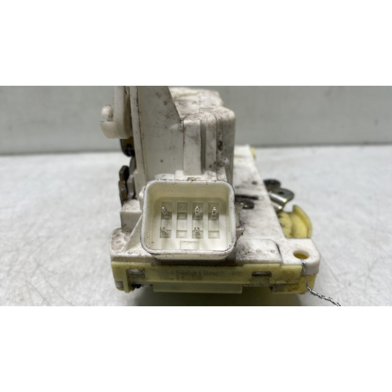 Serrure avant gauche FORD FOCUS 1 Photo n°4