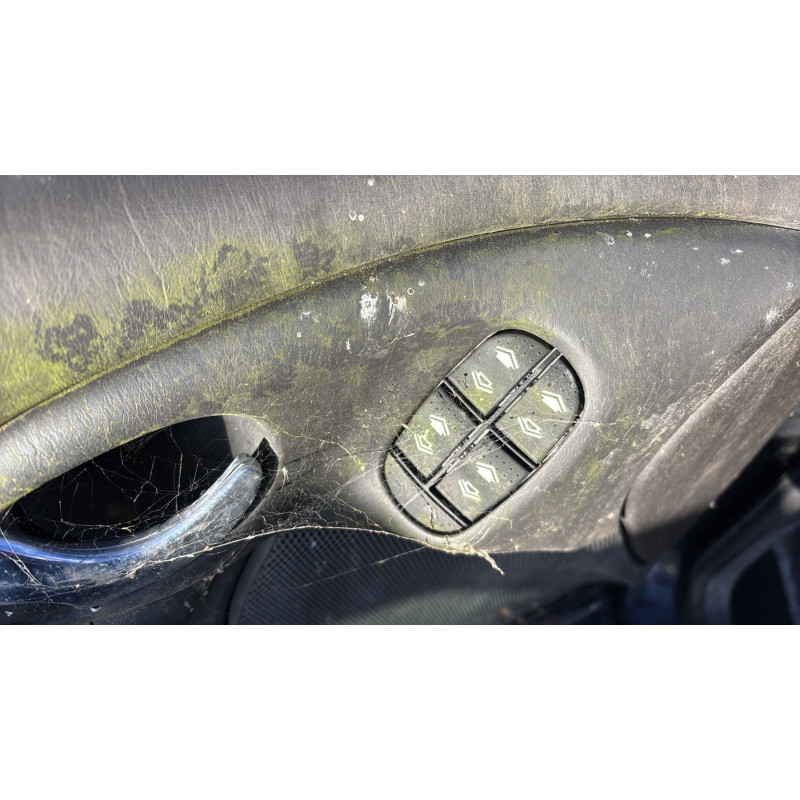 Serrure avant gauche FORD FOCUS 1 Photo n°15