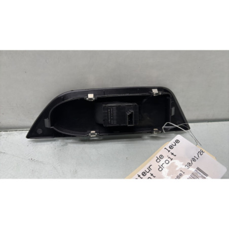 Interrupteur de leve vitre avant droit BMW X1 E84