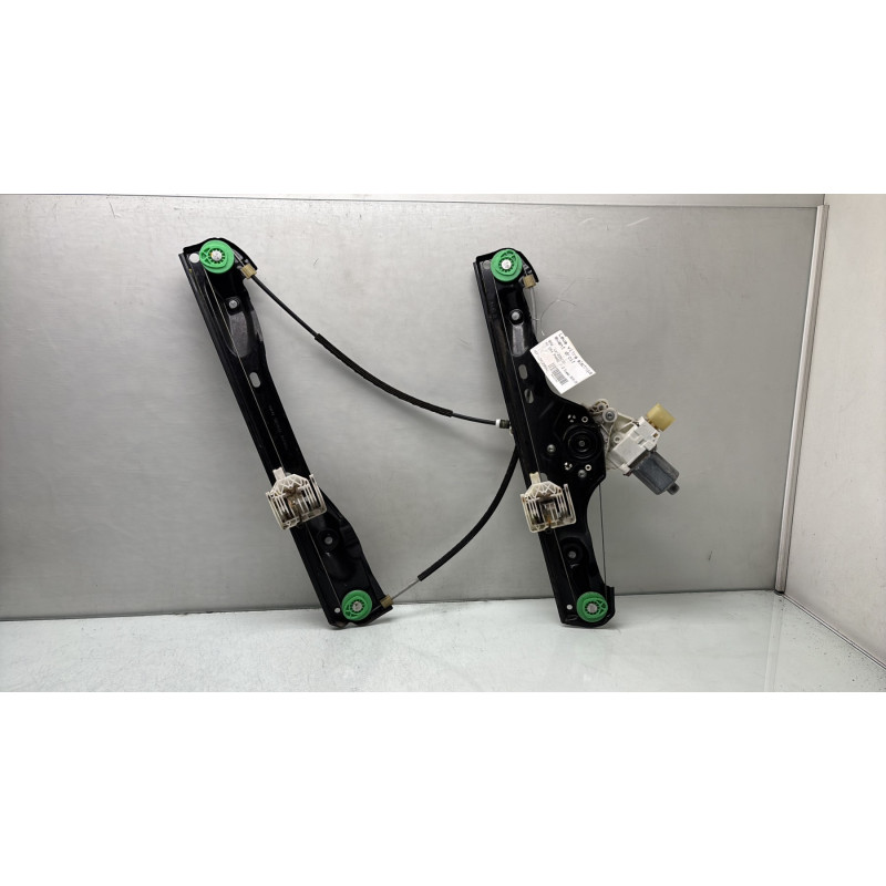 Leve vitre electrique avant droit BMW X1 E84 Photo n°1
