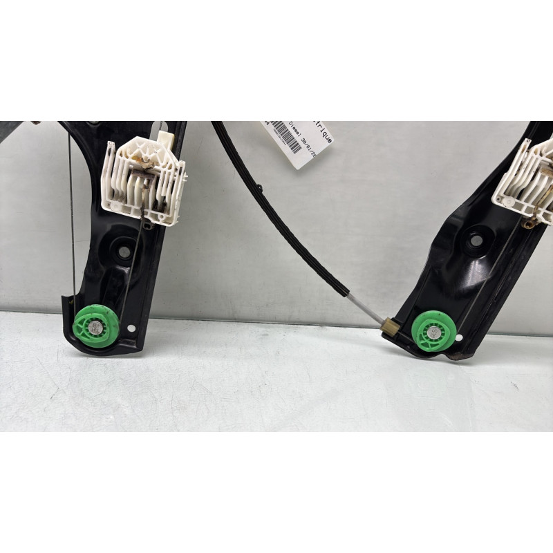 Leve vitre electrique avant gauche BMW X1 E84 Photo n°6