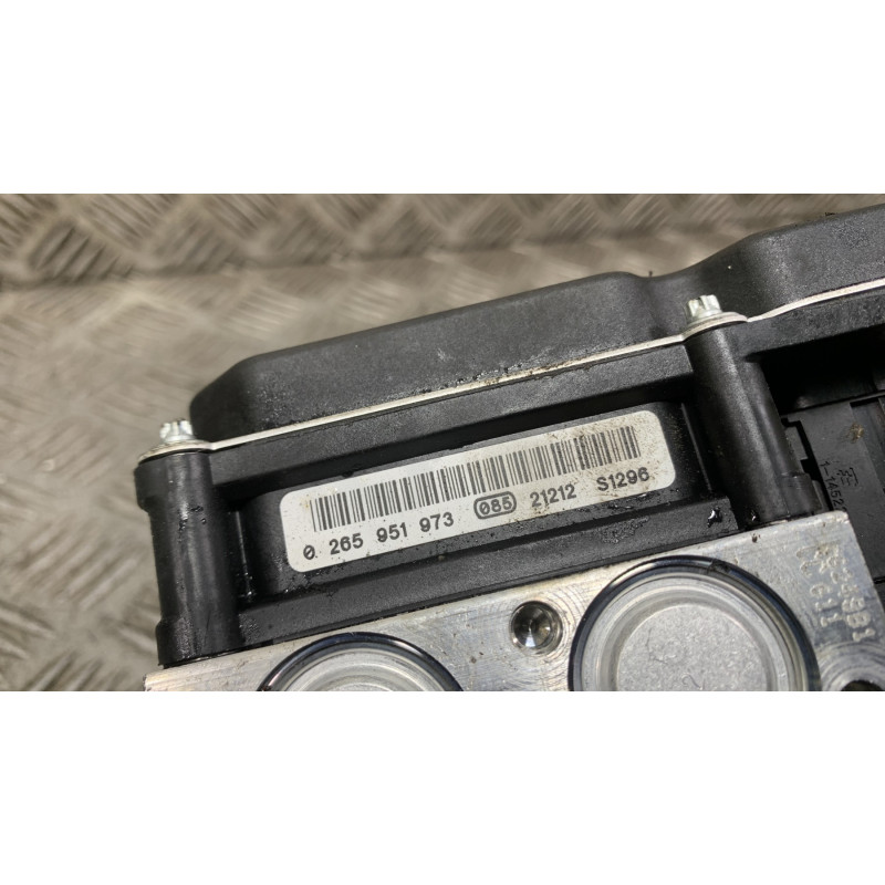 Bloc ABS (freins anti-blocage) BMW X1 E84 Photo n°3