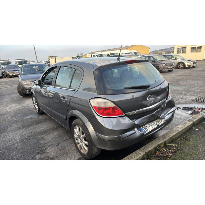 Aile avant gauche OPEL ASTRA H Photo n°8