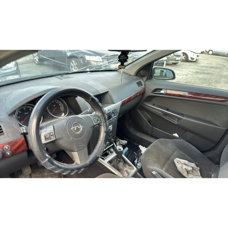 Aile avant gauche OPEL ASTRA H Photo n°15