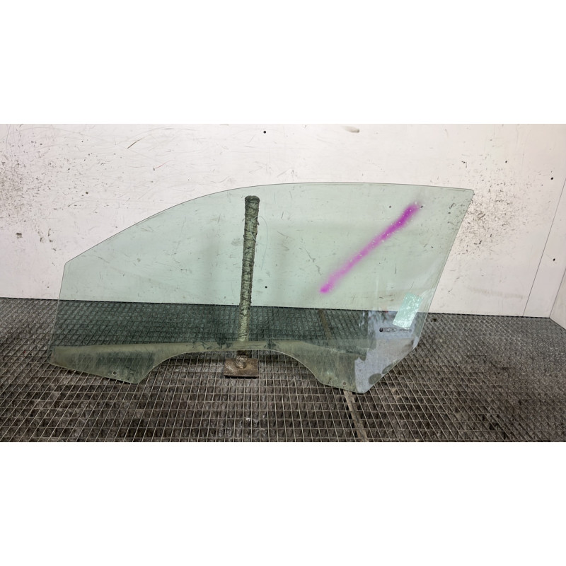 Vitre avant droit FORD FIESTA 5 Photo n°4