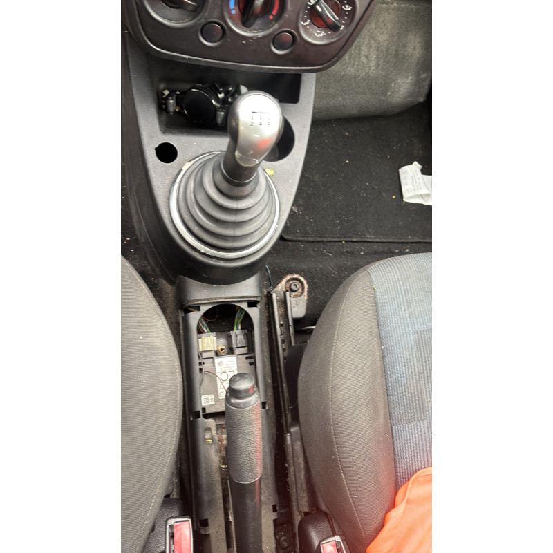 Vitre avant droit FORD FIESTA 5 Photo n°20