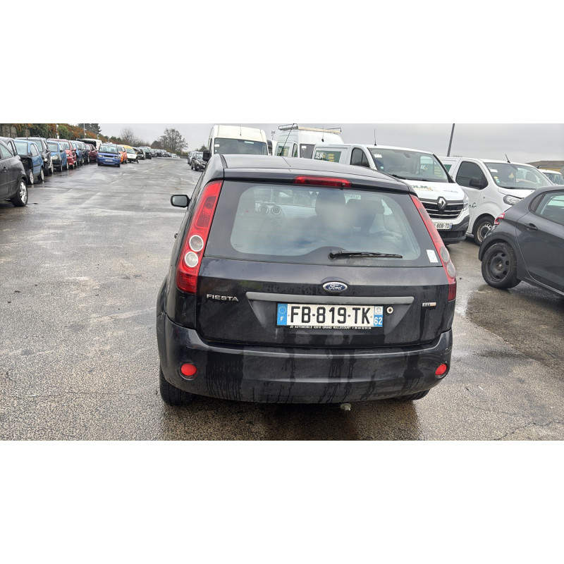 Vitre avant gauche FORD FIESTA 5 Photo n°9
