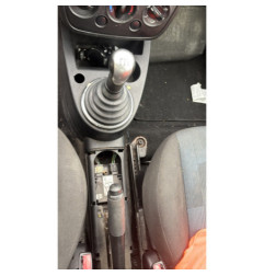 Vitre avant gauche FORD FIESTA 5