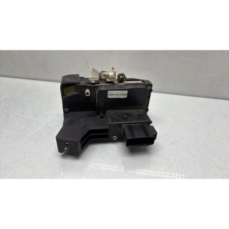 Serrure avant gauche FORD FIESTA 5