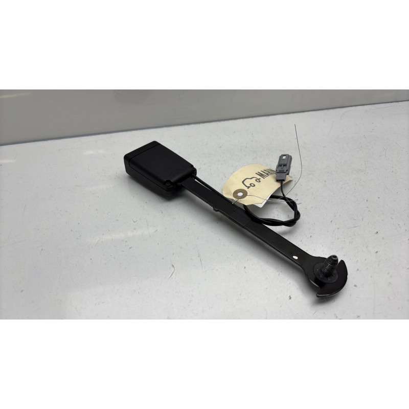 Attache ceinture avant droit RENAULT MEGANE 4 Photo n°7