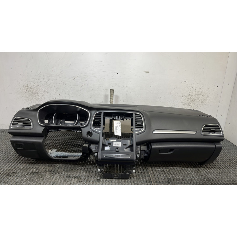 Planche de bord complete RENAULT MEGANE 4 Photo n°1