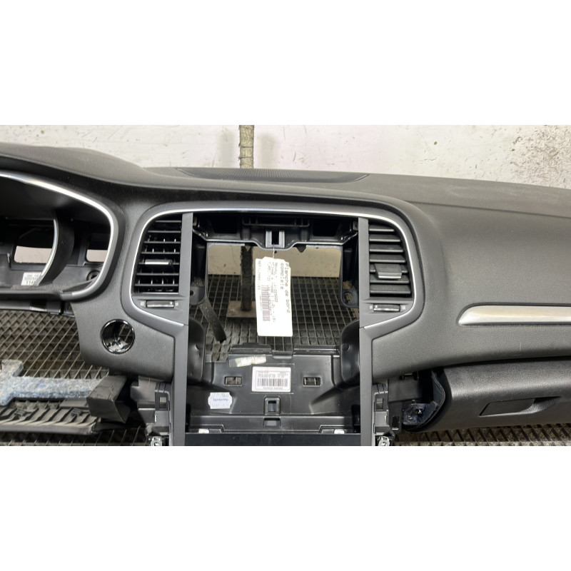 Planche de bord complete RENAULT MEGANE 4 Photo n°6