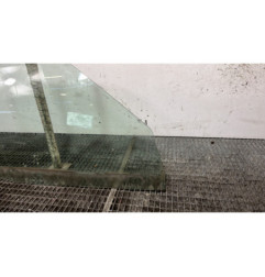 Vitre avant droit PEUGEOT 106
