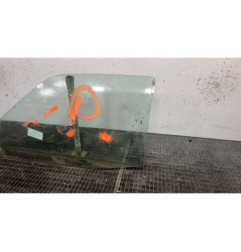 Vitre avant gauche PEUGEOT 106