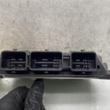 Calculateur moteur RENAULT MEGANE 2