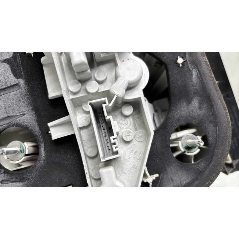 Feu arriere principal droit (feux) BMW SERIE 1 E81 Photo n°3