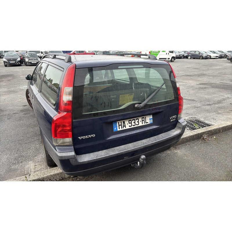 Aile avant gauche VOLVO V 70 1 Photo n°8