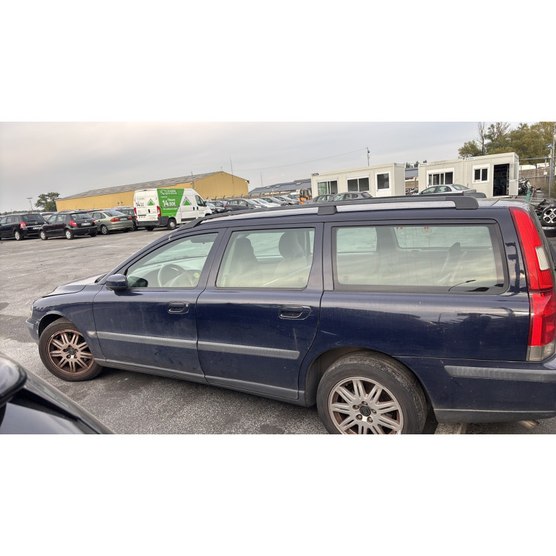 Aile avant gauche VOLVO V 70 1 Photo n°9