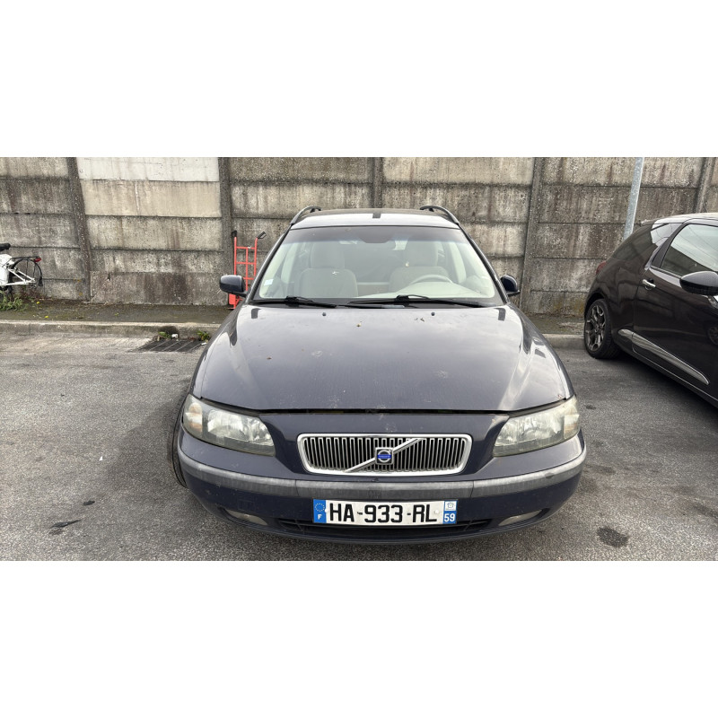 Aile avant gauche VOLVO V 70 1 Photo n°11
