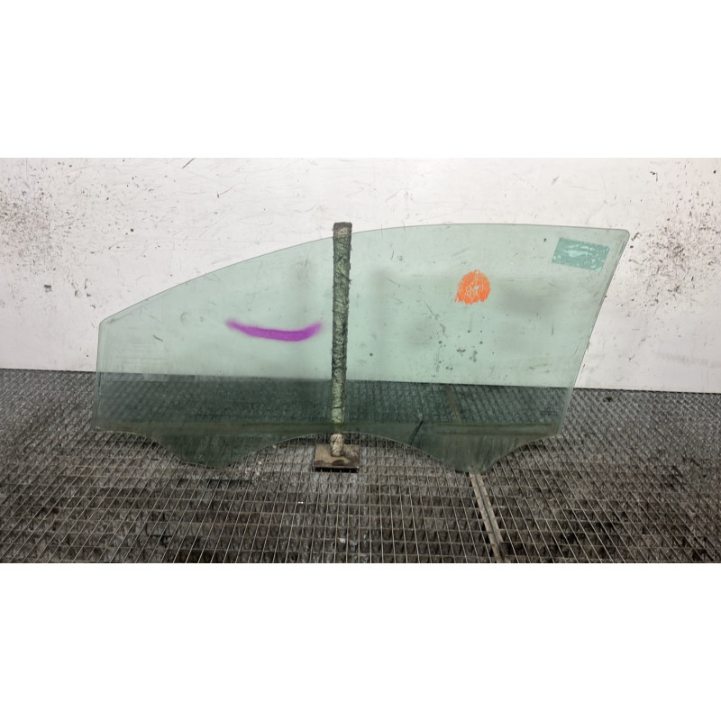 Vitre avant droit CITROEN C2 Photo n°4