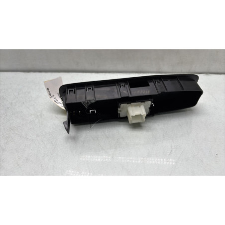 Interrupteur de leve vitre avant droit NISSAN TOWNSTAR