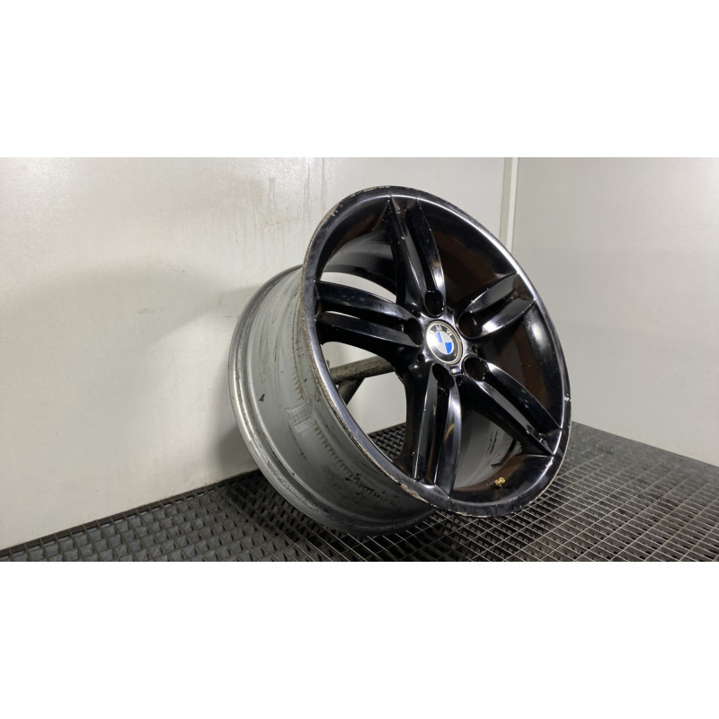 Jante BMW SERIE 1 E87 Photo n°5