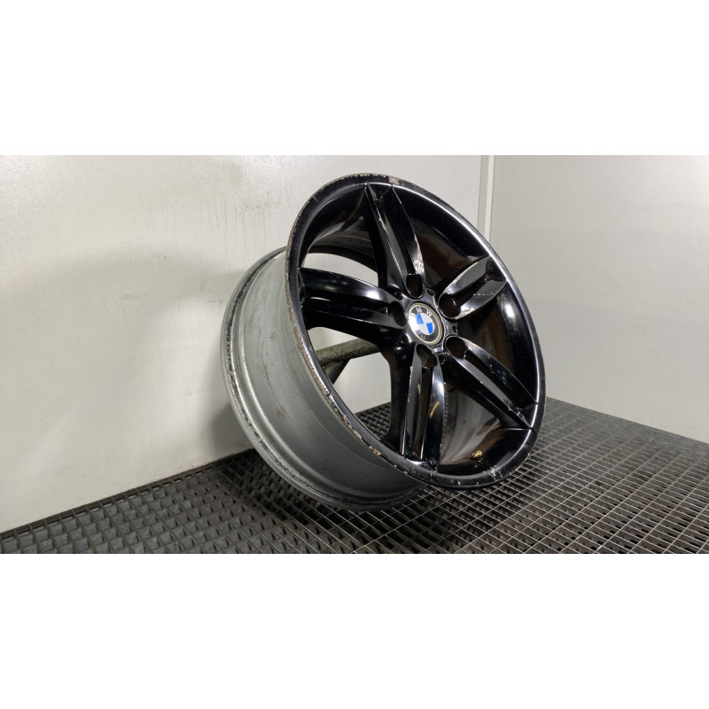Jante BMW SERIE 1 E87 Photo n°5