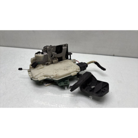 Serrure avant gauche VOLKSWAGEN GOLF 4