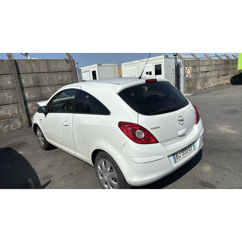 Retroviseur droit OPEL CORSA D Photo n°9