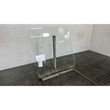 Vitre avant droit RENAULT TRAFIC 1