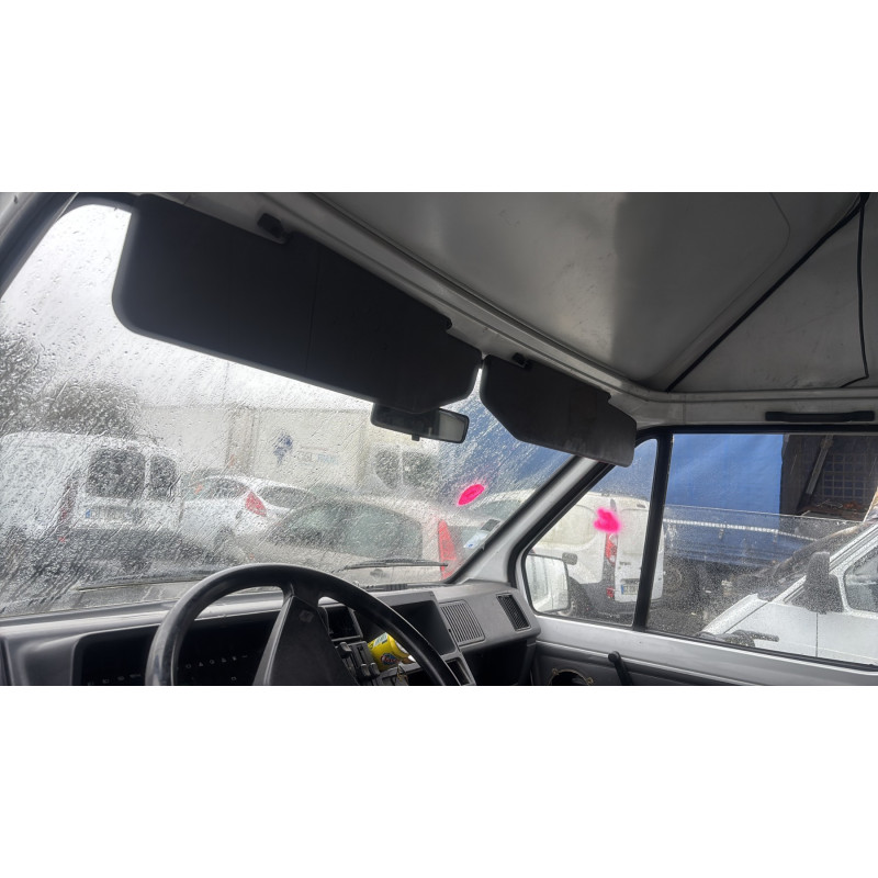 Vitre avant droit RENAULT TRAFIC 1 Photo n°16