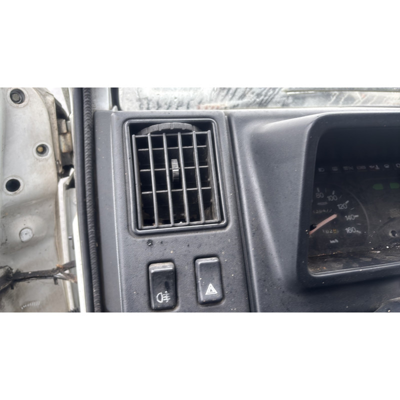 Vitre avant droit RENAULT TRAFIC 1 Photo n°17