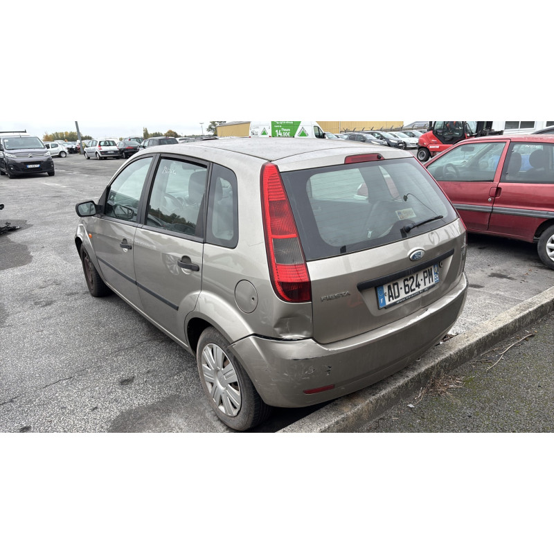 Feu arriere principal droit (feux) FORD FIESTA 5 Photo n°7