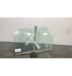 Vitre arriere droit AUDI A4 2 Photo n°1
