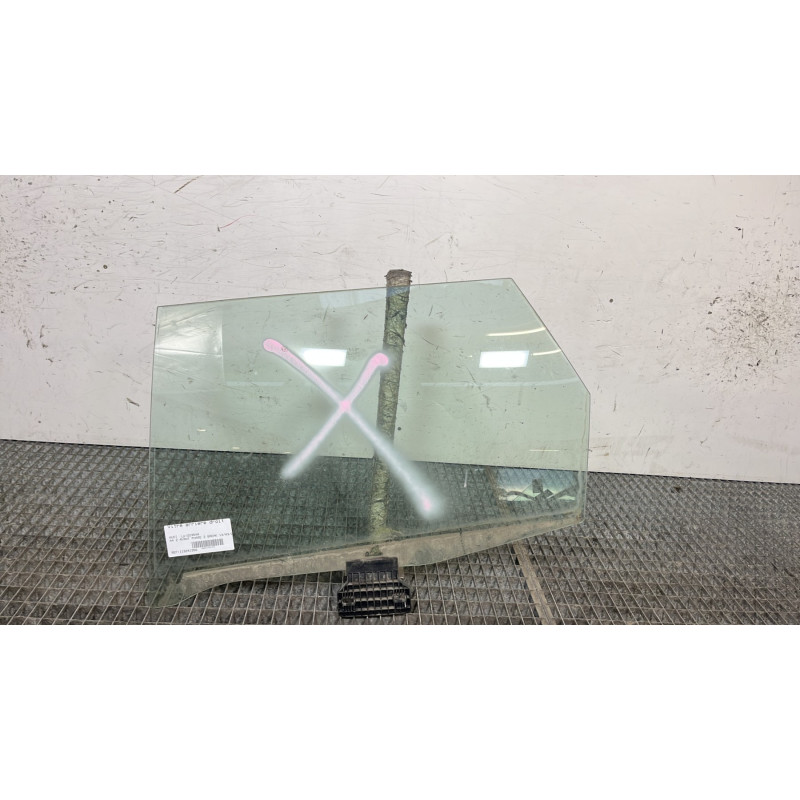 Vitre arriere droit AUDI A4 2 Photo n°1