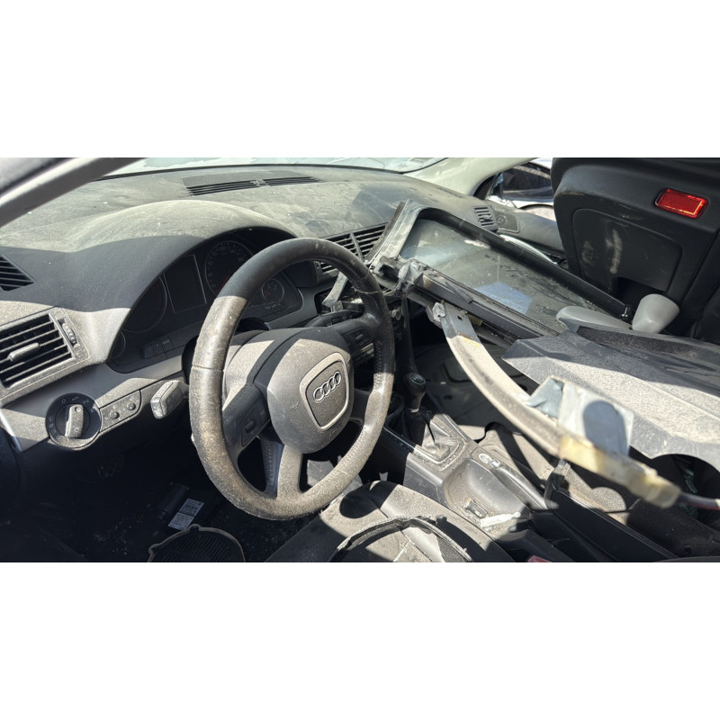 Vitre arriere droit AUDI A4 2 Photo n°9