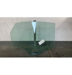 Vitre arriere gauche AUDI A4 3 Photo n°1