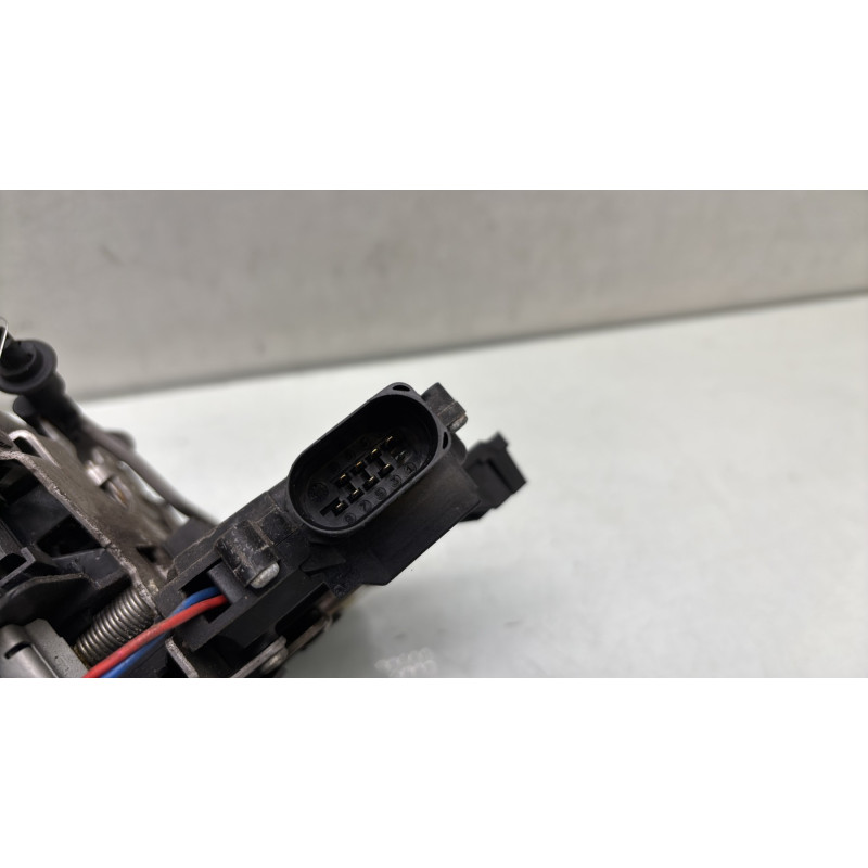 Serrure avant droit AUDI A6 2 Photo n°4