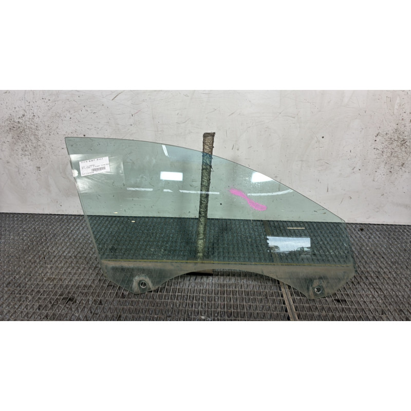 Vitre avant droit AUDI A6 3 Photo n°1